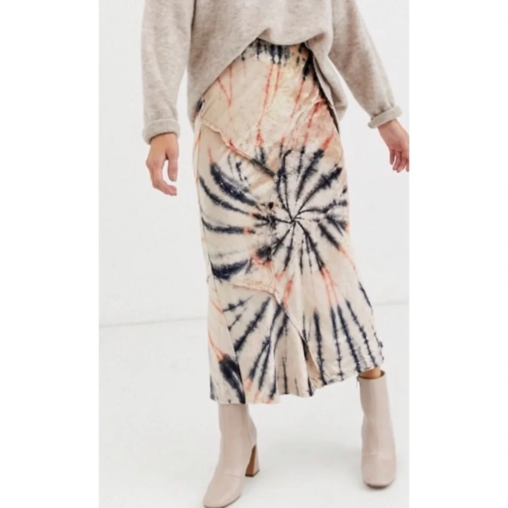 Free People Serious Swagger Velvet Tie-Dye Skirt Vintage Inspired size S NWT - Picture 1 of 10